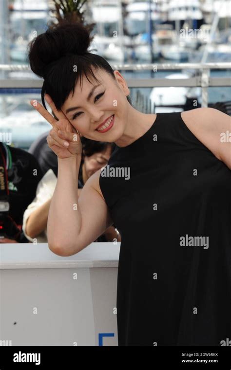 9 Hot Sexy Makiko Watanabe Bikini Pics