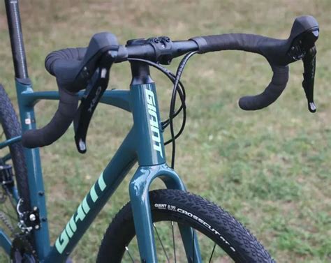 Велосипед Giant Revolt 1 (ML)-2 - купить по выгодной цене в интернет ...