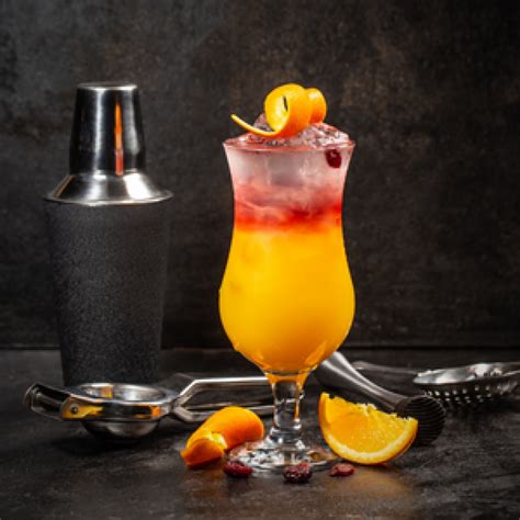 Recept na exotický drink Sex on the beach vodka v letním kabátu MojeAlko cz