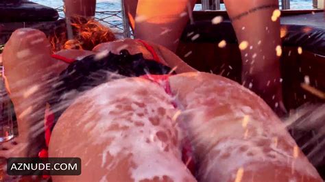 SELIN DUMLUGOL Nude AZNude