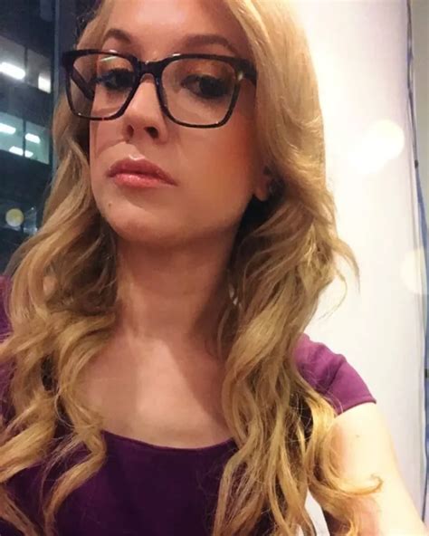 Kat Timpf Bikini Pictures Hot Sexy Livinlavidalowcarb