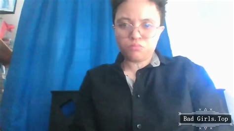 Webcam Milf Showing Saggy Natural Tits