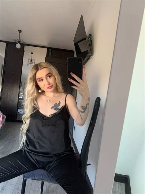 Alone Nudes MirrorSelfie NUDE PICS ORG