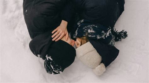 Ice Butt Plugs Learn About Novelty Molds Vs Safe Anal Temperature Play