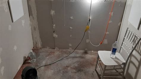 Fbi Seattle Sex Worker Escapes Cell In Oregon After Kidnapping King