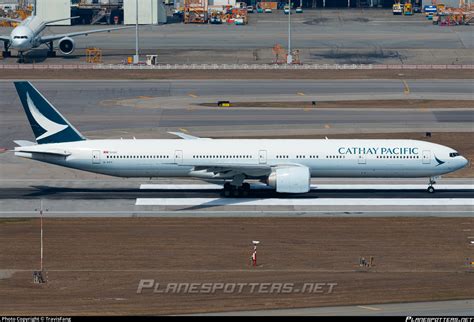 B KPY Cathay Pacific Boeing 777 367ER Photo By TravisFang ID 1559793