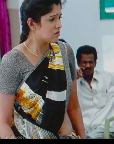 Sheryl Pinto Kollywood EAMCS1 22 Hot Saree Caps Indiancelebblog