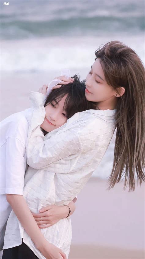 Pin by Nhung Trần on SNH GNZ Cute lesbian couples Couple poses