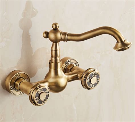 Настенные смесители для кухни и ванной комнаты