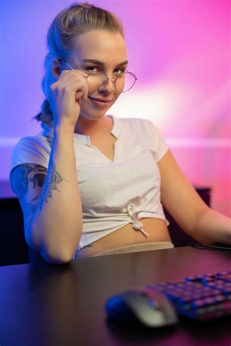 Hot Pc Gamer Girl