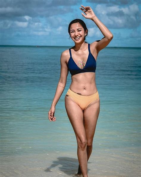 Now Becoming A Diving Instructor Peek At Hot Photos Of Kirana Larasati