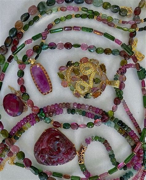 Pin By Serpil Serdar On Pink Green In Beaded Jewelry Jewelry