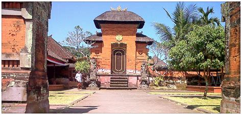 Puri Agung Carangsari Bali Gerbang Utama Memasuki Puri Ke Flickr