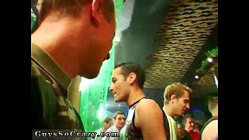 Grupo Emo Pene Grande A La Mierda Gay Tiempo Para Follar Algunas Hojas De Madera Contrachapada