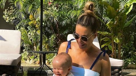 Małgorzata Rozenek Majdan w bikini na wakacjach Tak wygląda jej brzuch pół roku po porodzie