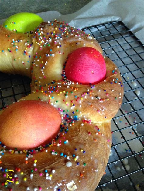 Easter Egg Bread An Easter Classic Recipe Sweet Dough Easter Eggs