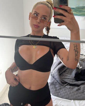 Gina Beckmann Basic Gina Nude Leaks TheFappening