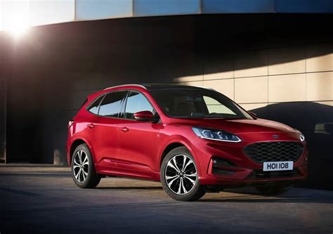 2020 Yeni Kasa Ford Kuga Özellikleri Ile Tanıtıldı