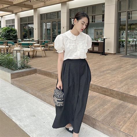 Sau Nhi U N M V Ng B Ng Hot Girl H Lade Gi Ra Sao B O D N Tr