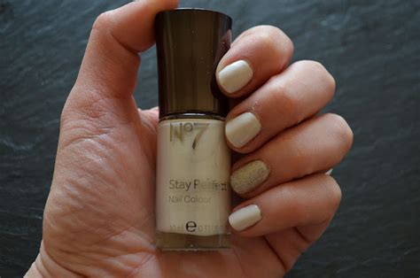 Nails Of The Day Nude With A Sparkle No Get Wed And Butter Londonfairy Cake Blog Me Beautiful