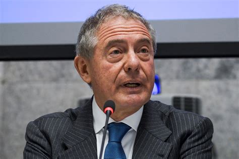 Tavolo Della Moda Adolfo Urso In Arrivo Incentivi Per Lexport