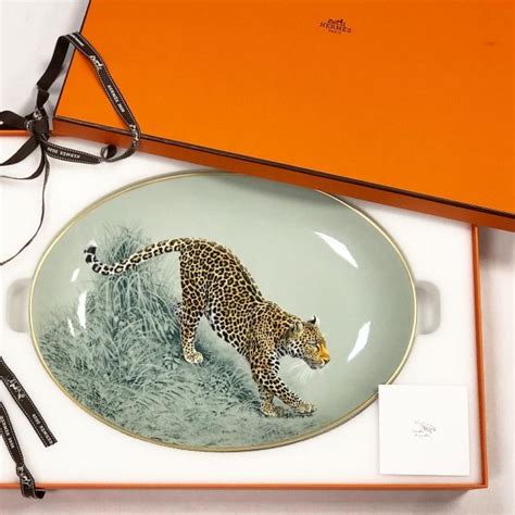 Тарелка Hermès размер 35/25 цена 30 770 руб / новая / упаковка