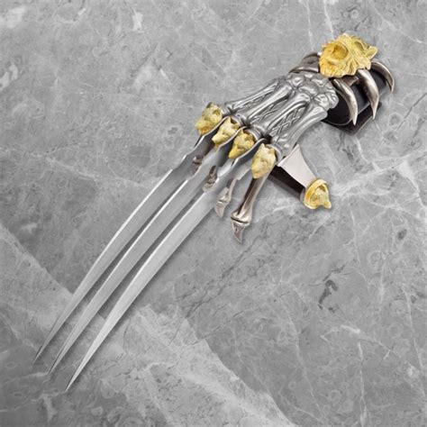 Buy Tomahawk Wolf Claw Gauntlet Caesars Singapore Armours Guns Swords