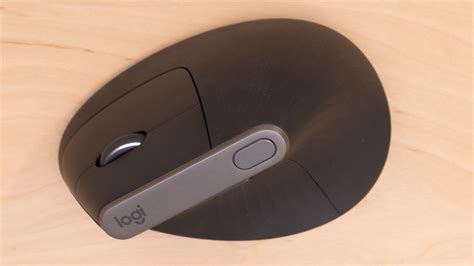 Logitech MX Vertical Review - RTINGS.com