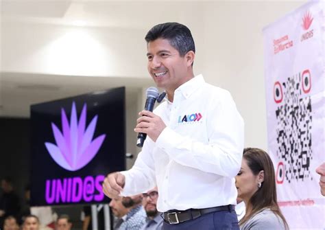 Eduardo Rivera Se Compromete Con La Igualdad Y Libertad Firmando Un