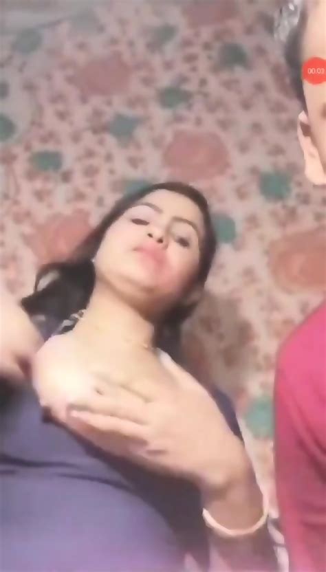 Desi Cute Wife Nude With Hubby Porn