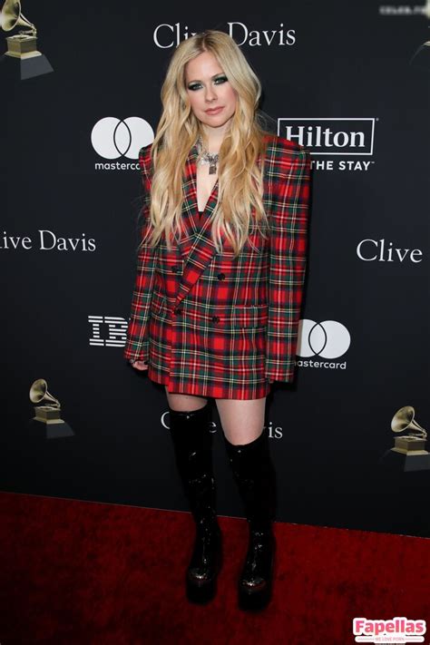 Avril Lavigne Aka AvrilLavigne Nude Leaks OnlyFans Fapellas