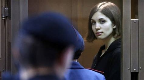 Jedna Z Punkerek Pussy Riot Skon Ila Ve V Ze Sk Nemocnici Den K Cz