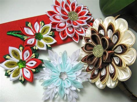 Fabric flowers, Diy flowers, Kanzashi