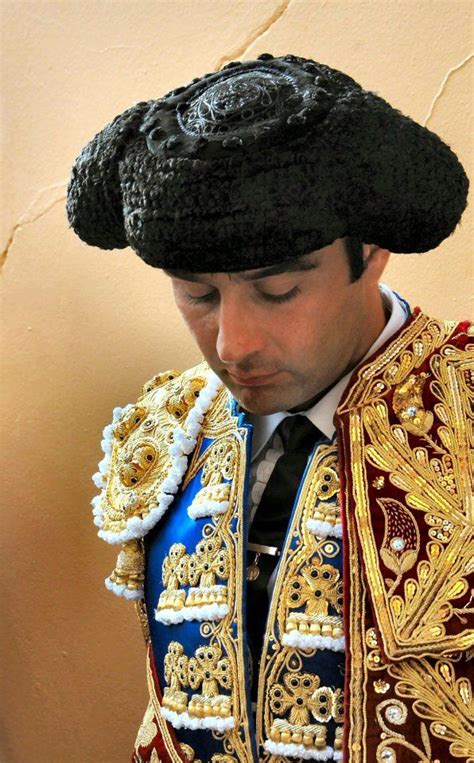 Pin De Holly Foote En Hats Toros Y Toreros Traje De Torero Torera