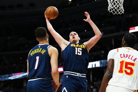 Relevo on Twitter La NBA 𝐞𝐧 𝐭𝐫𝐞𝐬 𝐭𝐮𝐢𝐭𝐬 Nikola Jokic y Giannis