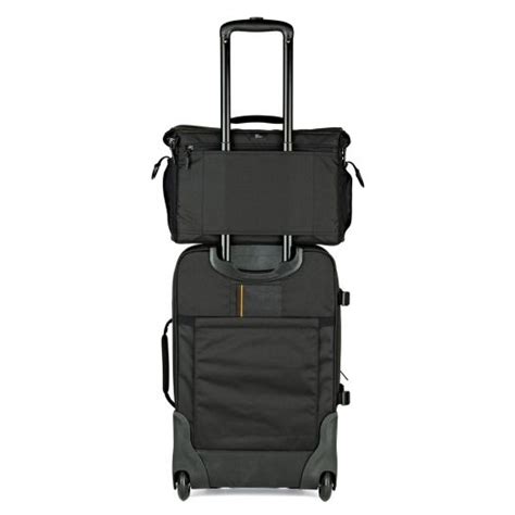 Lowepro Nova 200 AW II Black - Foto Erhardt
