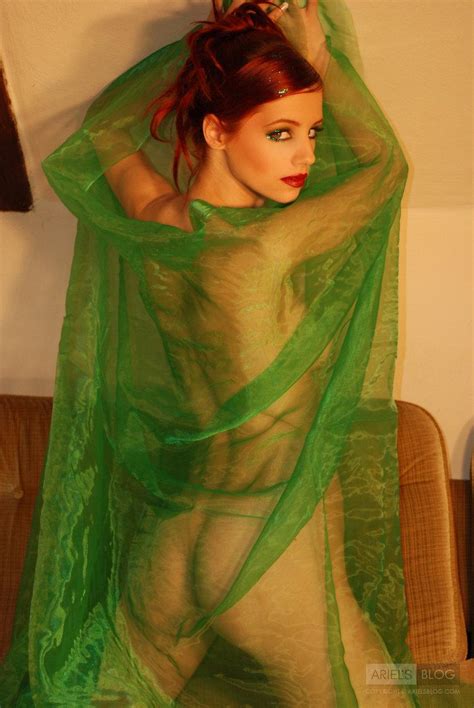 Pictures Of Teen Girl Hanna S Honeypot Spreading Her Legs For You Porn Pictures XXX Photos Sex