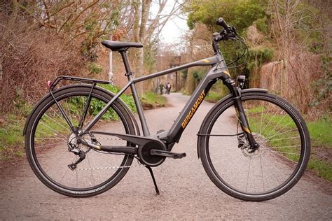 Best electric hybrid bikes: top-rated e-hybrids for commuting ...