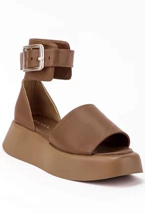 Sandale Nuanta Nude Din Piele Naturala Cu Platforma Dasha Ro