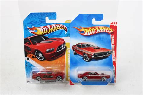 Hot Wheels 70 Dodge Challenger Hemi And Others 6 Pieces Property Room