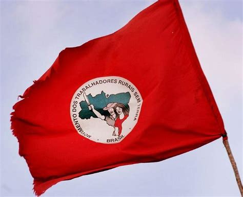 Bandeira Do Movimento Sem Terra - 9