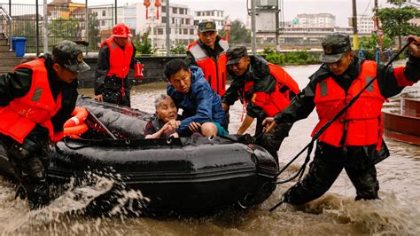 Las peores lluvias en una década en norte de China obligan a evacuar a