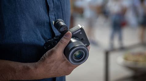 The Canon Eos M6 Mark Ii Is Better Than The Canon Eos R Digital