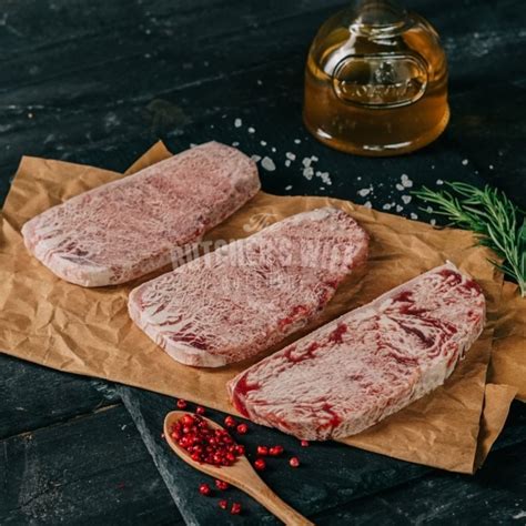 Jual Ayala Wagyu Sirloin Steak Striploin Beef Hokubee Meltique Isi