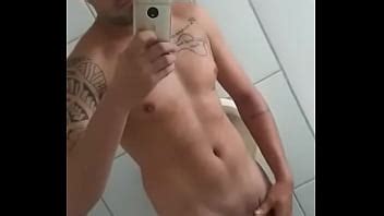 Macho Travieso Presumiendo XVIDEOS