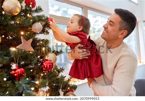 Familia Latina Decora Árbol Stock Photos Images Shutterstock