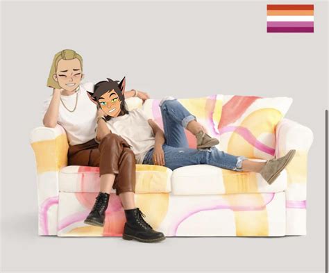 Lesbians on the ikea lesbian couch 👩‍ ️‍💋‍👩 : r/PrincessesOfPower