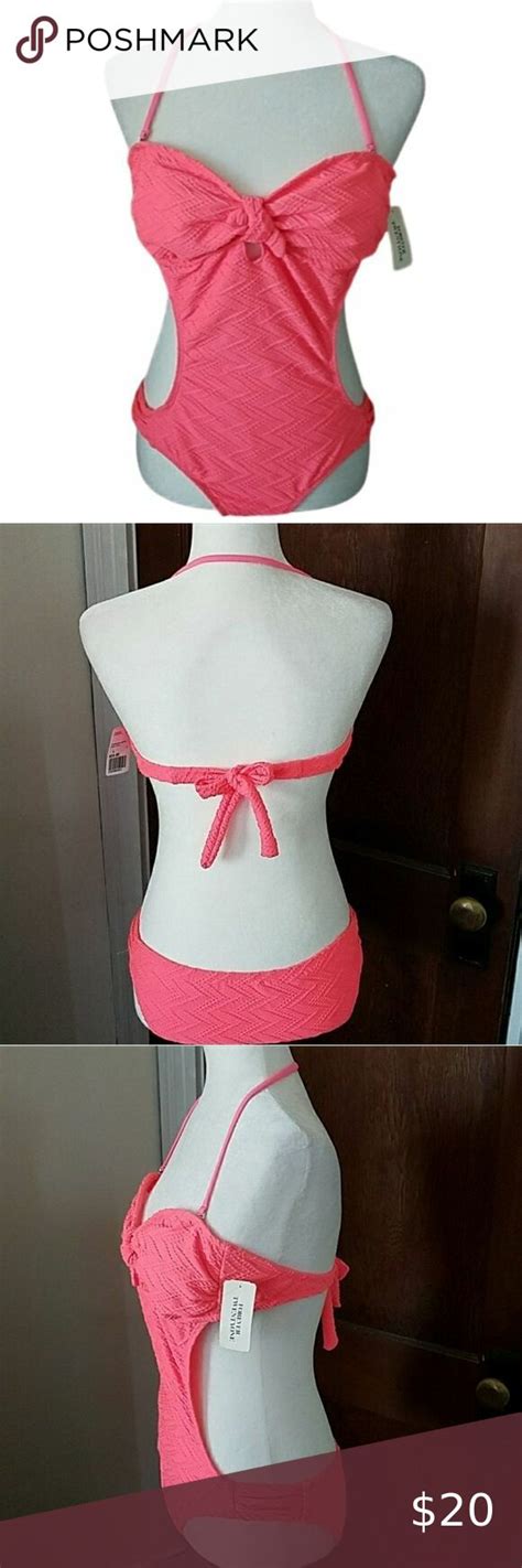 NWT Hot Pink Textured Monokini One Piece Swimsuit L Monokini One