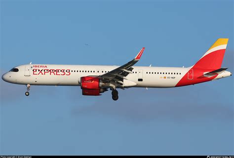 EC NGP Iberia Express Airbus A321 251NX Photo By Bram Steeman ID