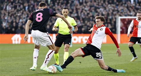 Feyenoord Con Marcos L Pez Vence A La Roma En La Ida De Los Cuartos De